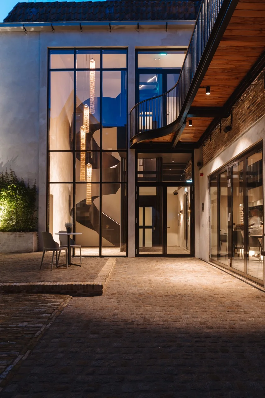 02 RESTAURANT ODE - ART OF LIVING - 00002 Large