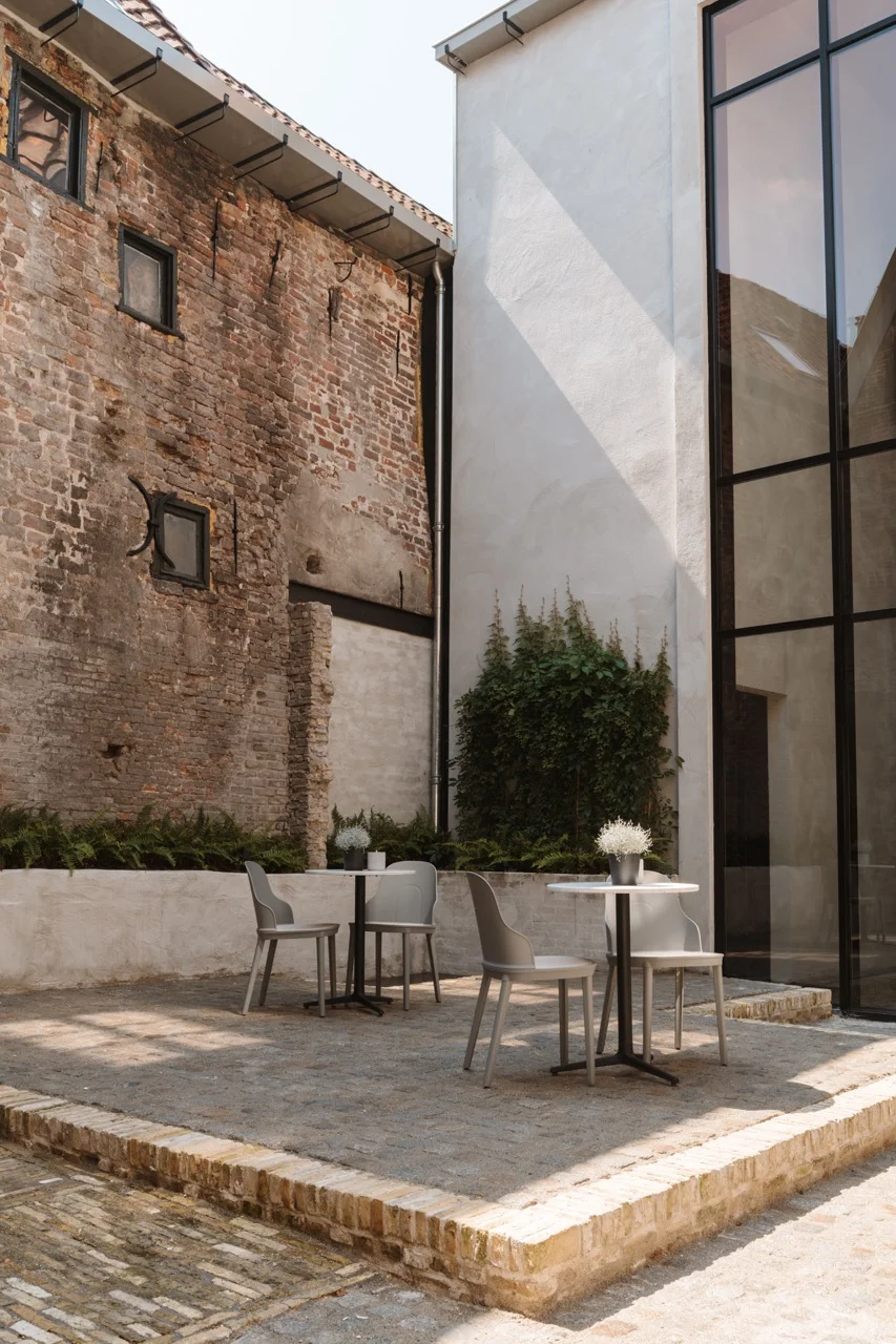 03 RESTAURANT ODE - ART OF LIVING - 00001 Large