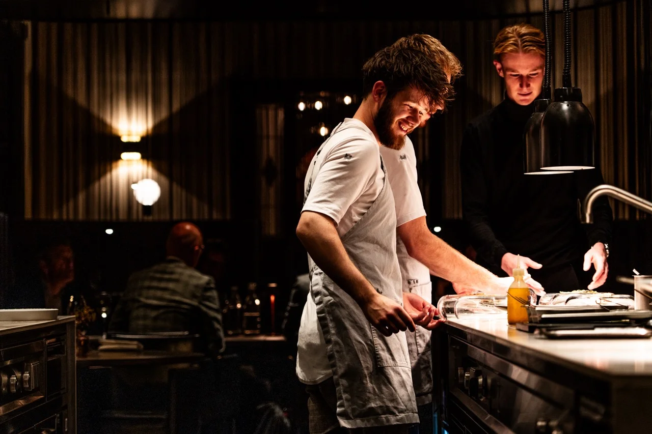 19 RESTAURANT ODE - 00003 Large